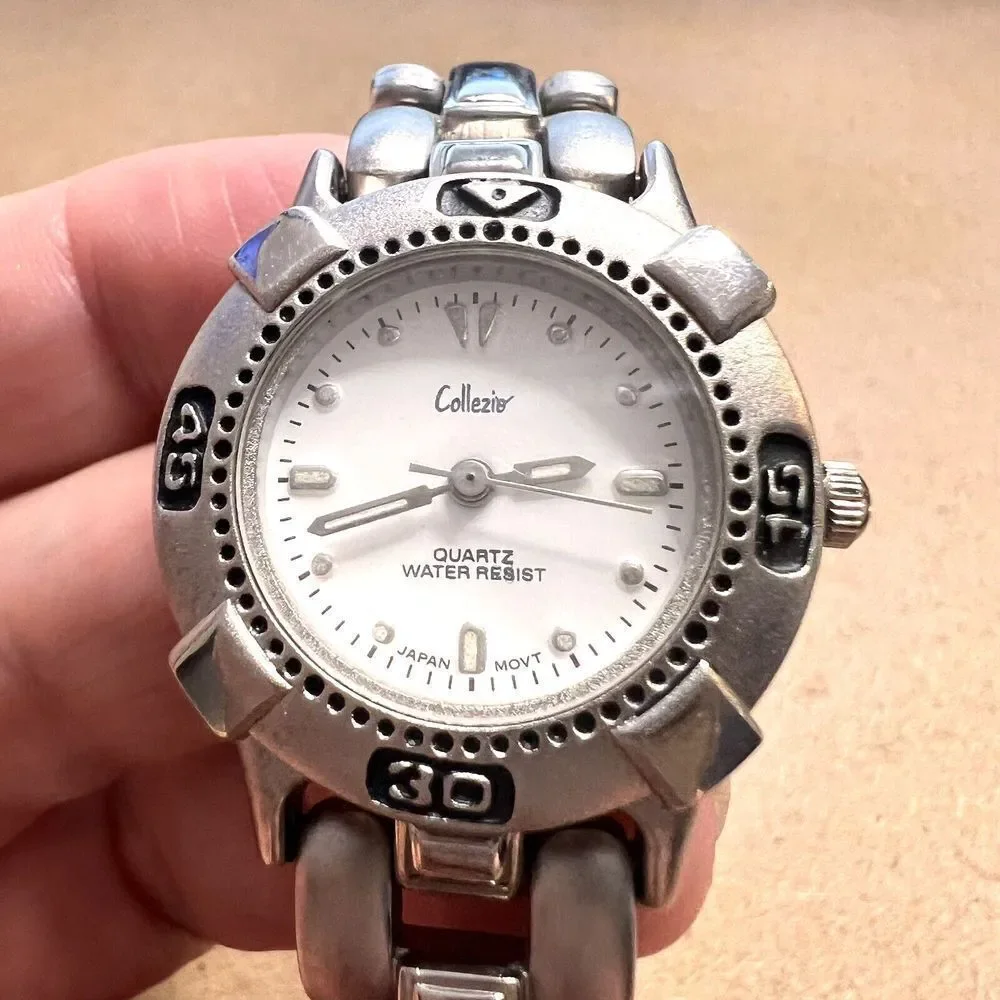 VINTAGE COLLEZIO Women's Quartz Watch Water Resist Silver Tone New Battery 7.25